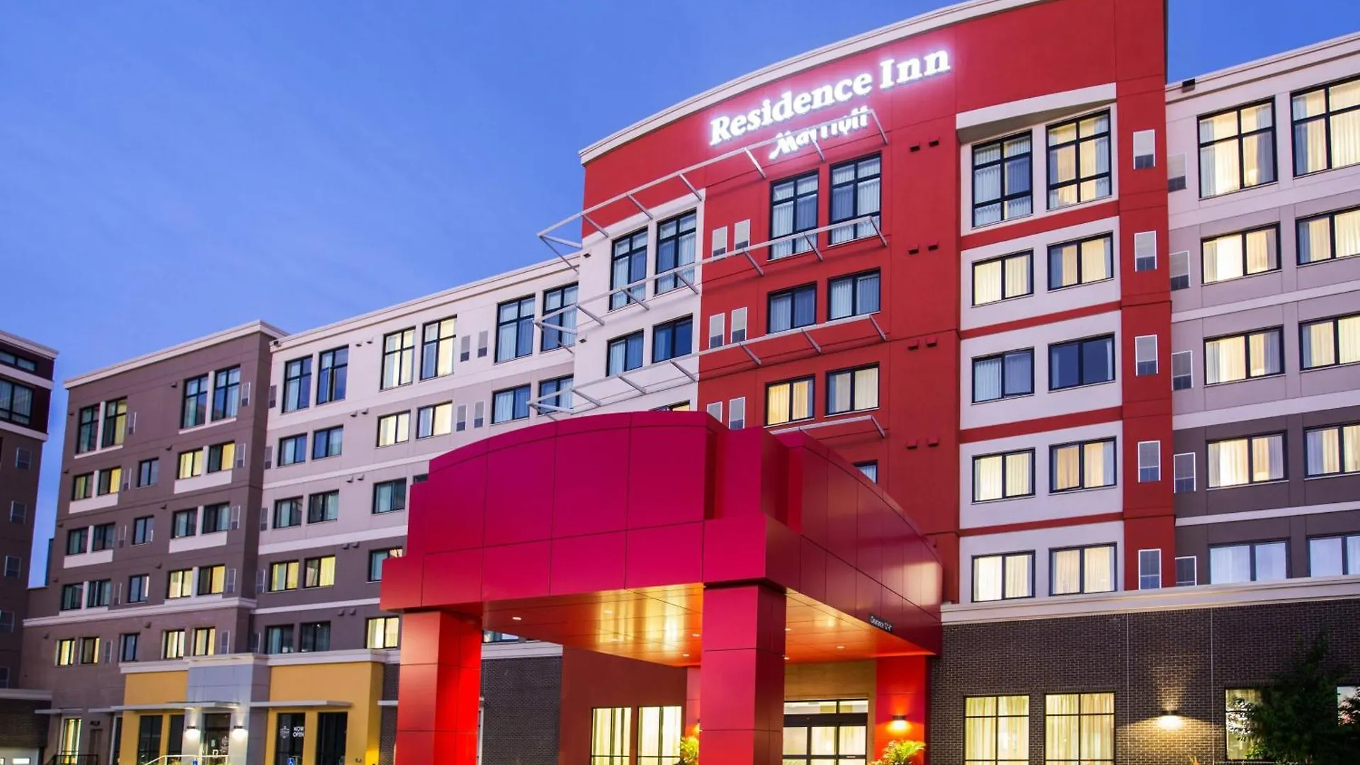 Residence Inn By Marriott Calgary South Hotel