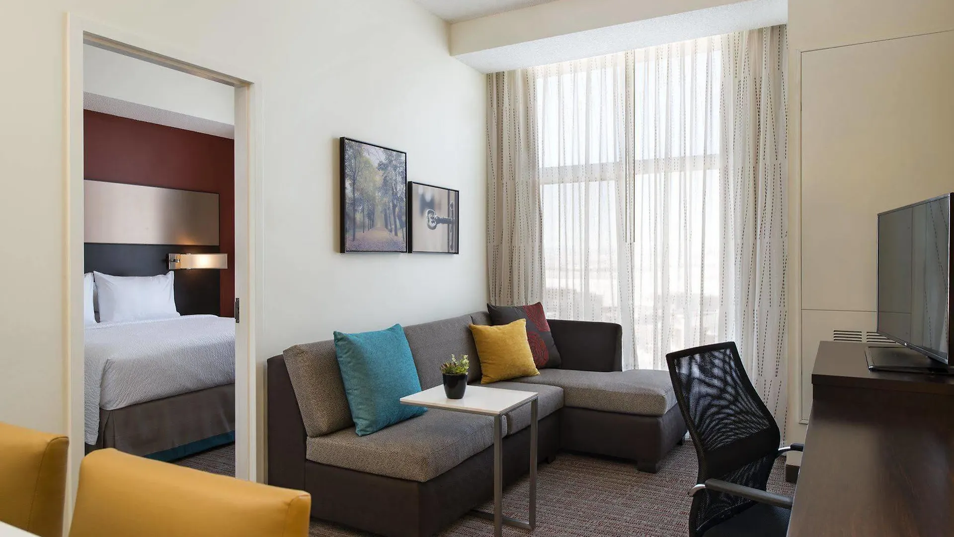 Residence Inn By Marriott Calgary South 3*,